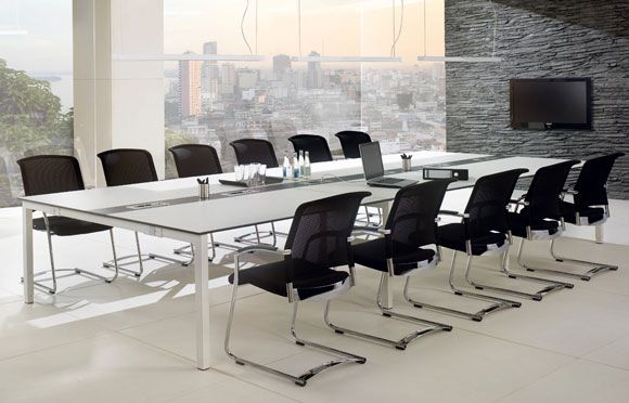 TriAss Meeting Tables from Assmann