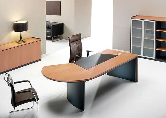 Avant Executive Desk Meeting Ext Left 2520x1400 Veneer