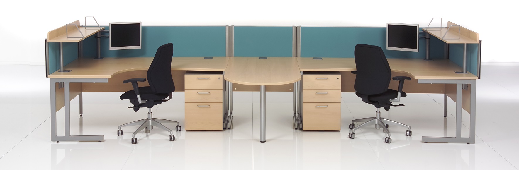 Qore 2 Office Desks