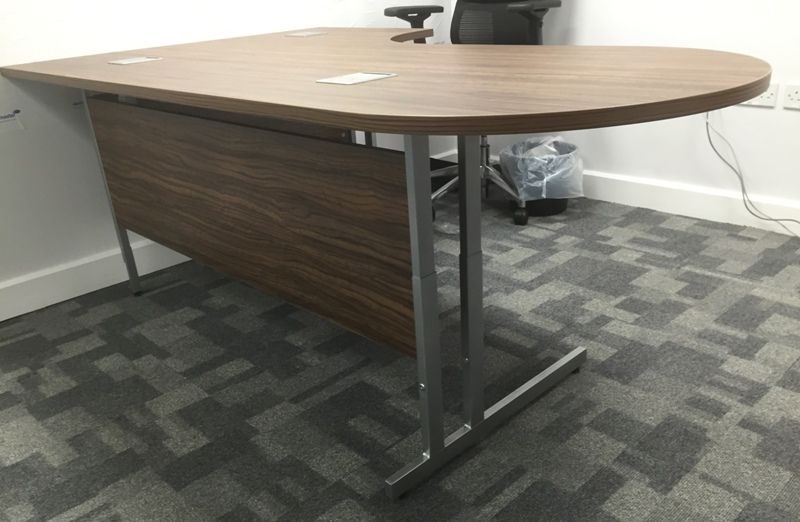 Special Height Adjustable Desk