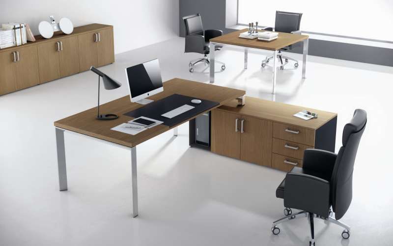New Kubo Management Desks