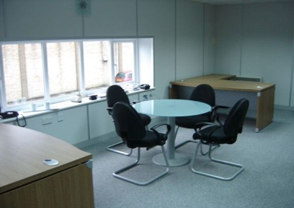 Quadrifoglio X Time Work Desks and Glass Table Quadrifoglio X Time Work Desks and Glass Table